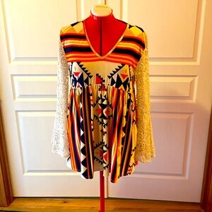 Egy multi colored tunic